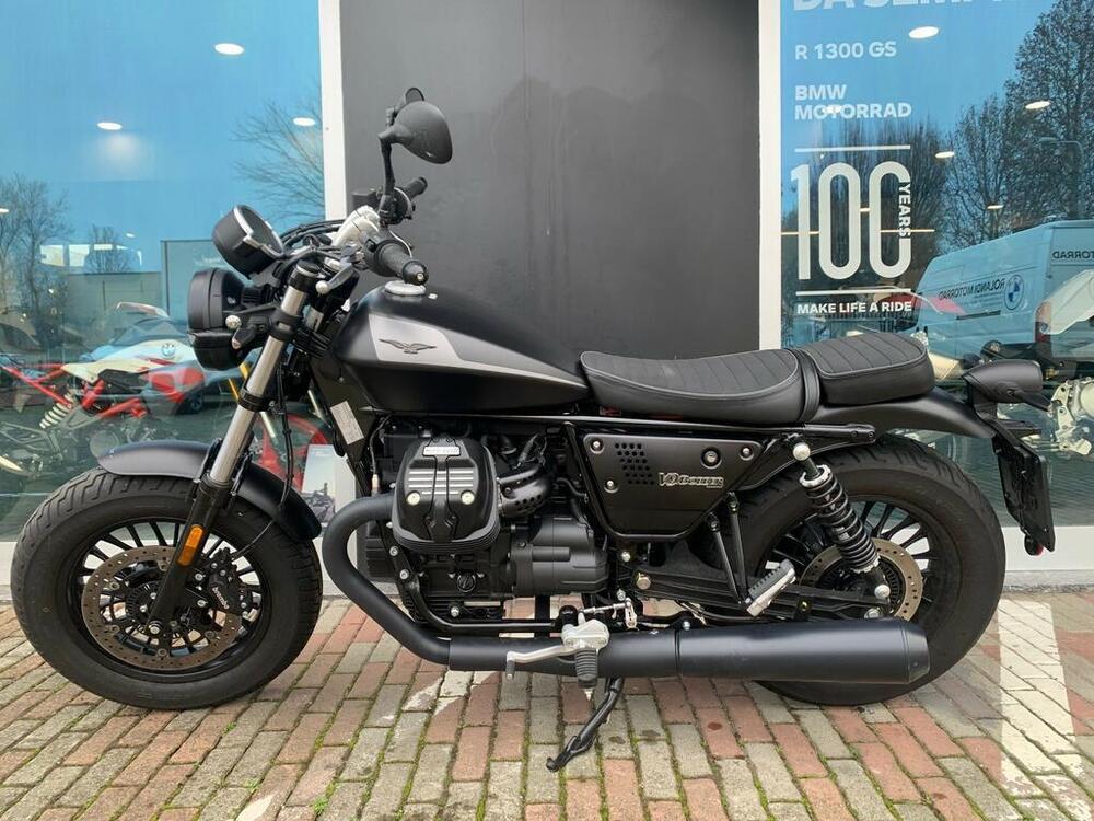 Moto Guzzi V9 Bobber (2021 - 25)