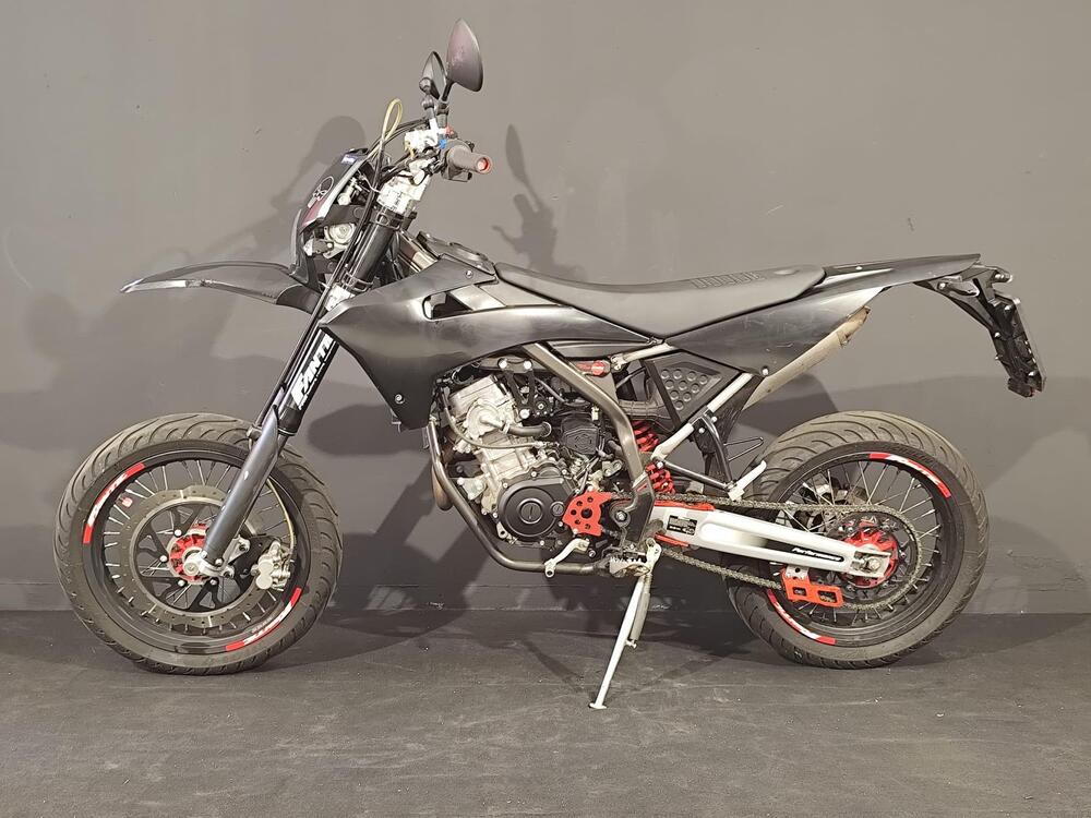 Fantic Motor XMF 125 Motard Performance 4T (2023 - 24) (2)