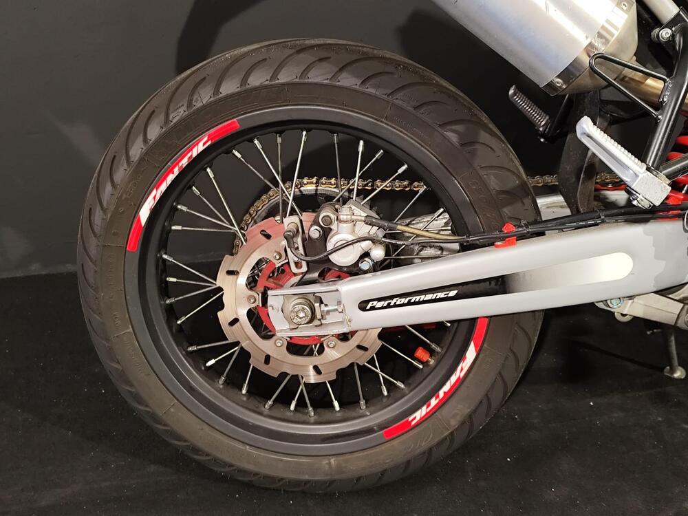 Fantic Motor XMF 125 Motard Performance 4T (2023 - 24) (14)