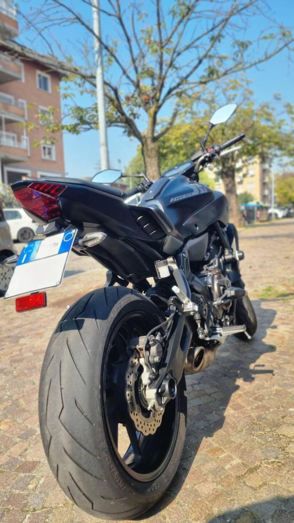 Yamaha MT-07 (2017 - 18) (2)
