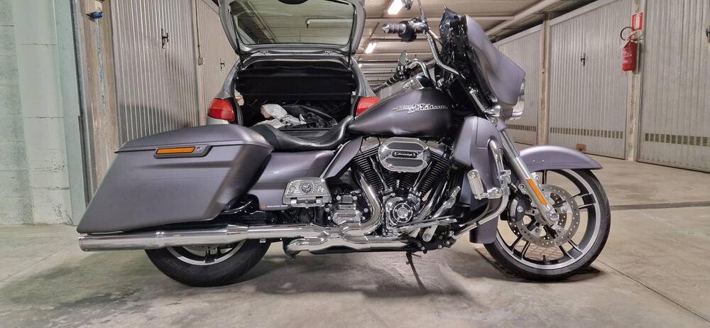 Harley-Davidson 1690 Street Glide Special (2014 - 16) - FLHX (8)