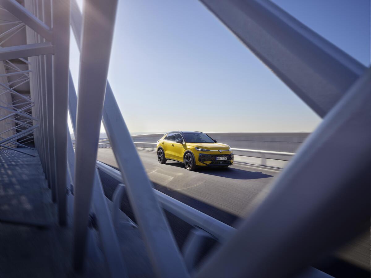 Nuova Volkswagen T-Roc: motorizzazioni, allestimenti, optional e prezzi. Guida all’acquisto