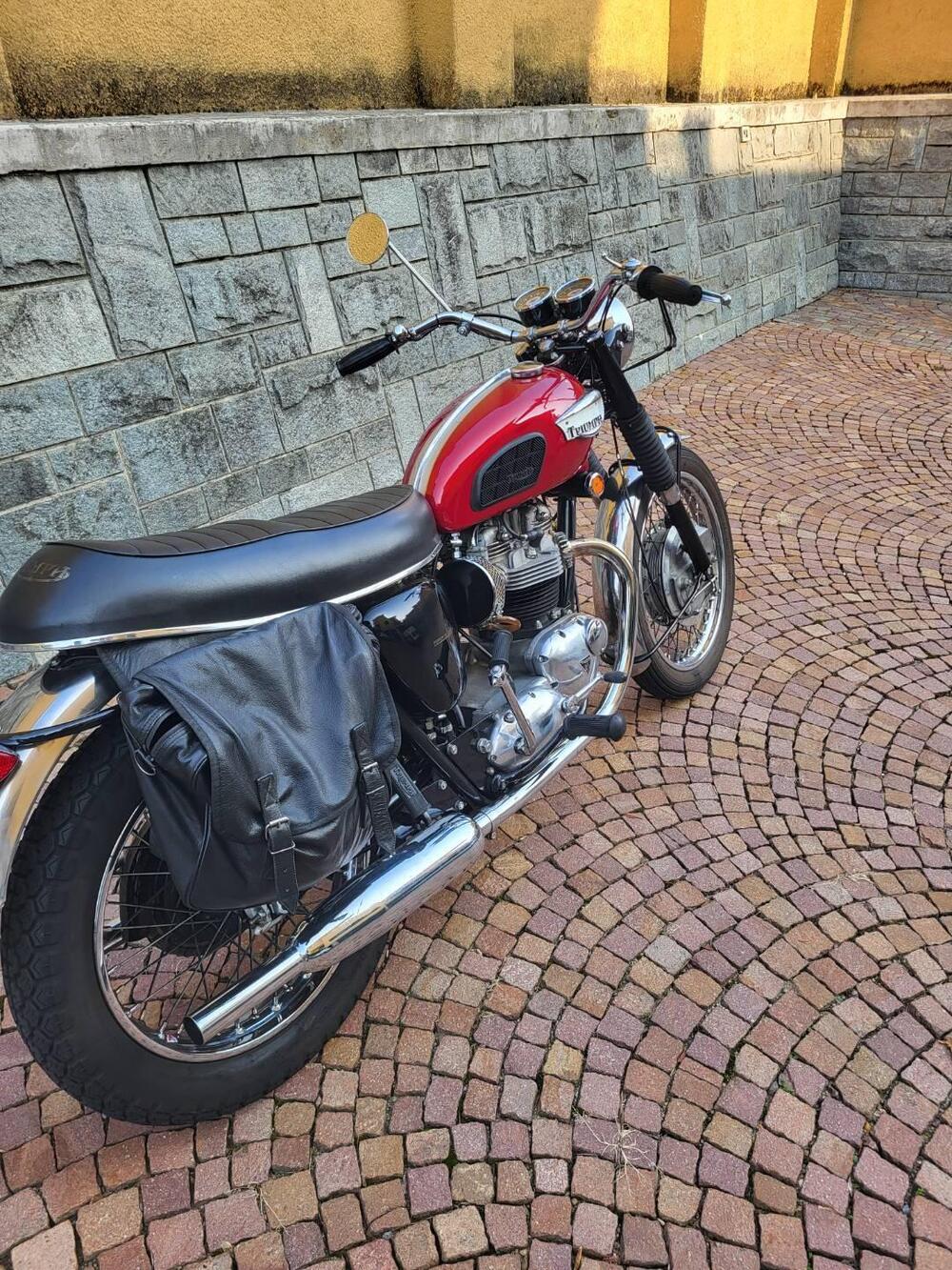Triumph BONNEVILLE T120R (5)