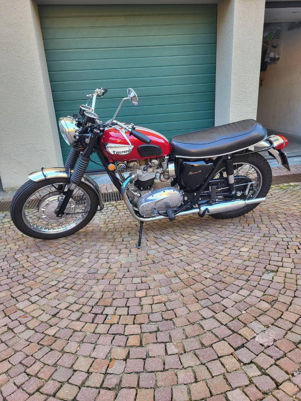 Triumph BONNEVILLE T120R (7)