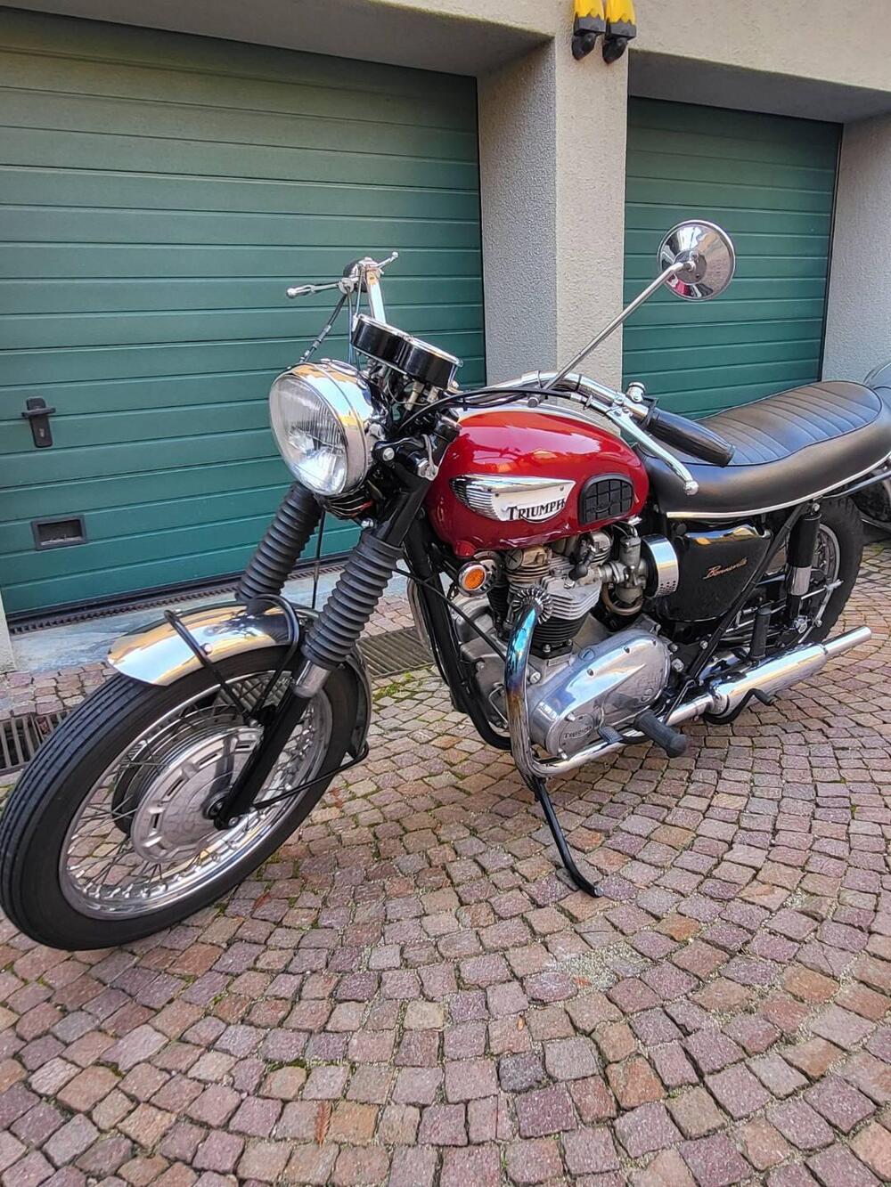 Triumph BONNEVILLE T120R (8)
