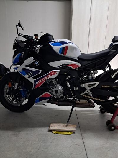 Bmw M 1000 R (2023 - 24) usata
