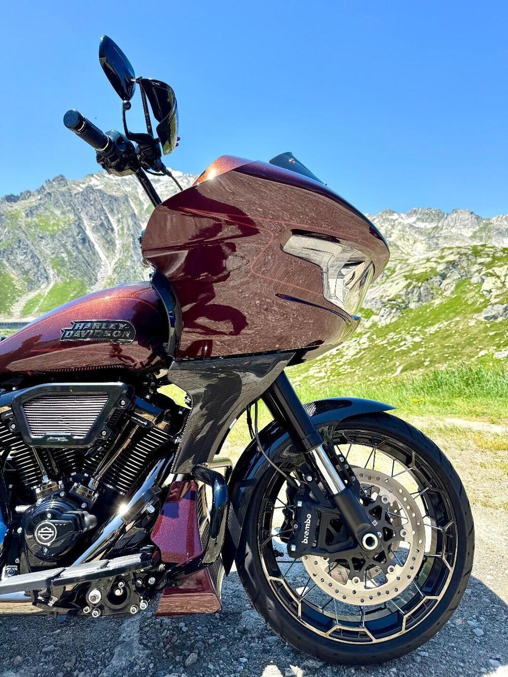 Harley-Davidson CVO Road Glide (2024) (2)