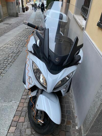 Suzuki Burgman AN 650 Executive ABS (2013 - 17) usata