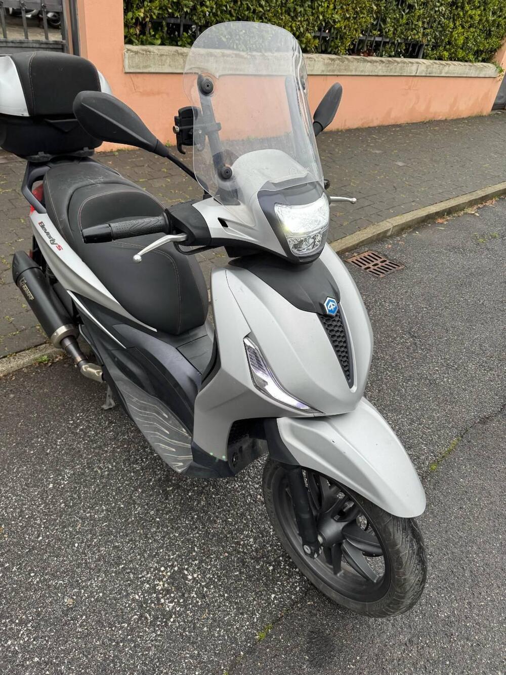 Piaggio Beverly 400 ABS-ASR (2021 - 24) (5)