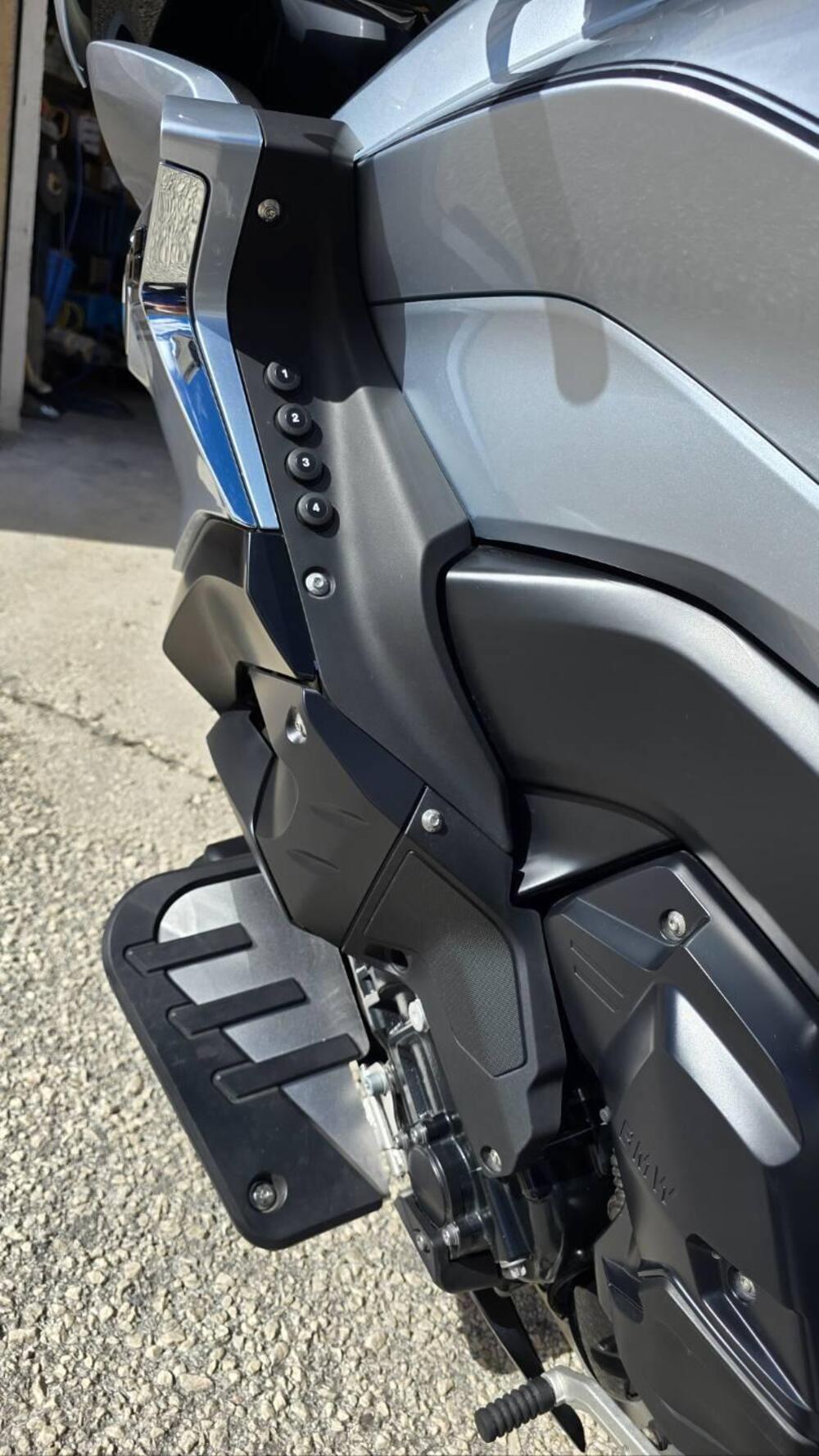 Bmw K 1600 B Option 719 Midnight (2022 - 24) (4)