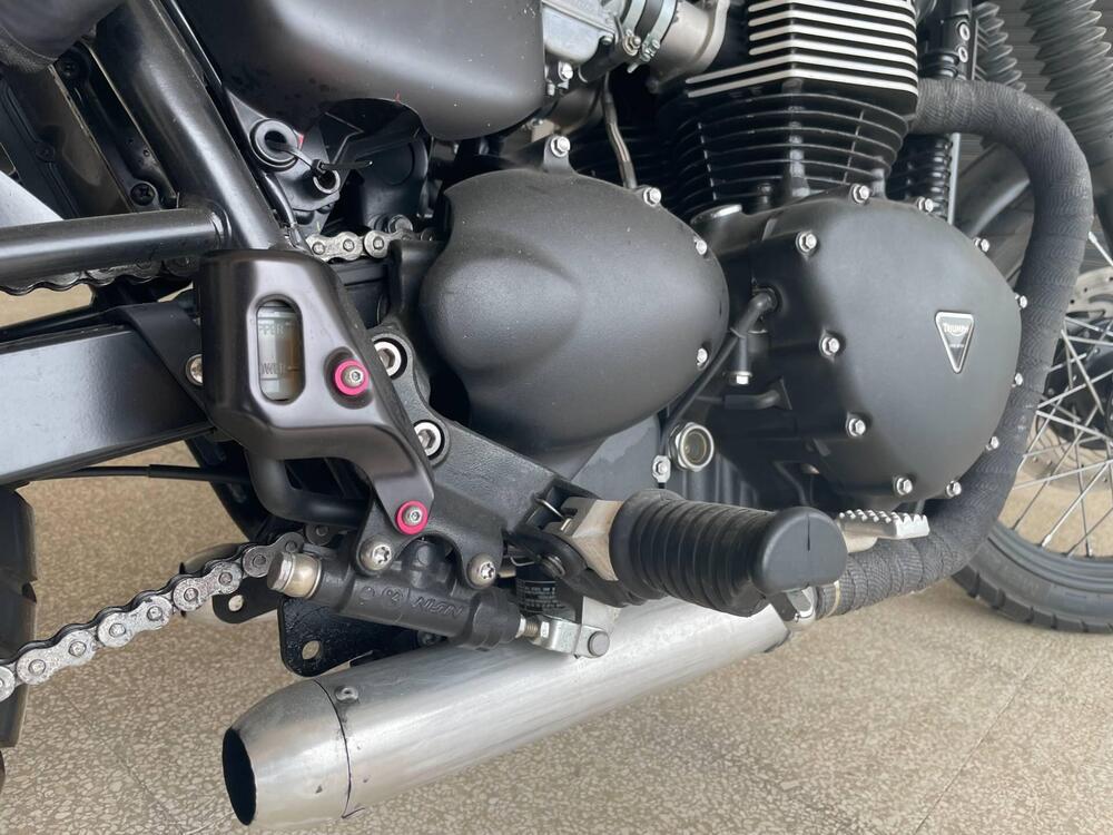 Triumph Scrambler (2006 - 17) (2)