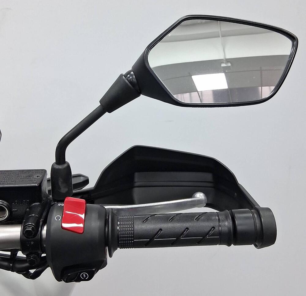 Honda ADV 350 (2022 - 24) (6)