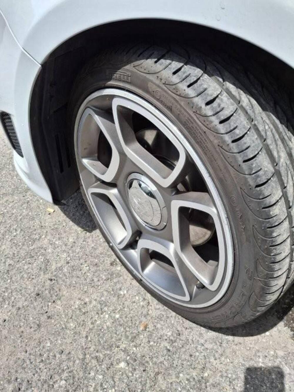 Abarth 500 Cabrio usata a Milano (4)