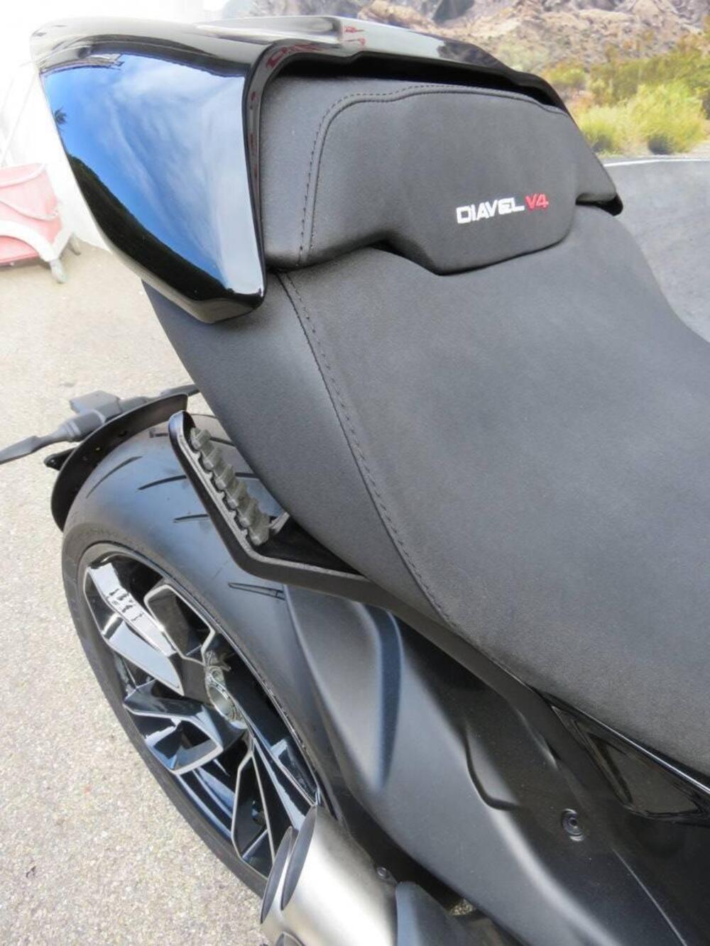 Ducati Diavel V4 (2023 - 26) (11)