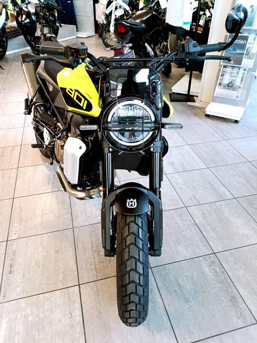 Husqvarna Svartpilen 801 L (2025 - 26) (7)