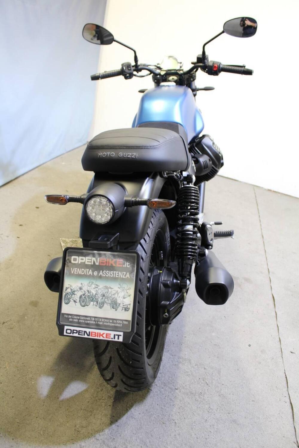 Moto Guzzi V7 Stone (2025 - 26) (3)