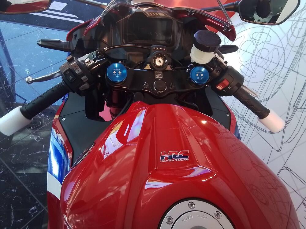 Honda CBR 600 RR (2024 - 26) (7)