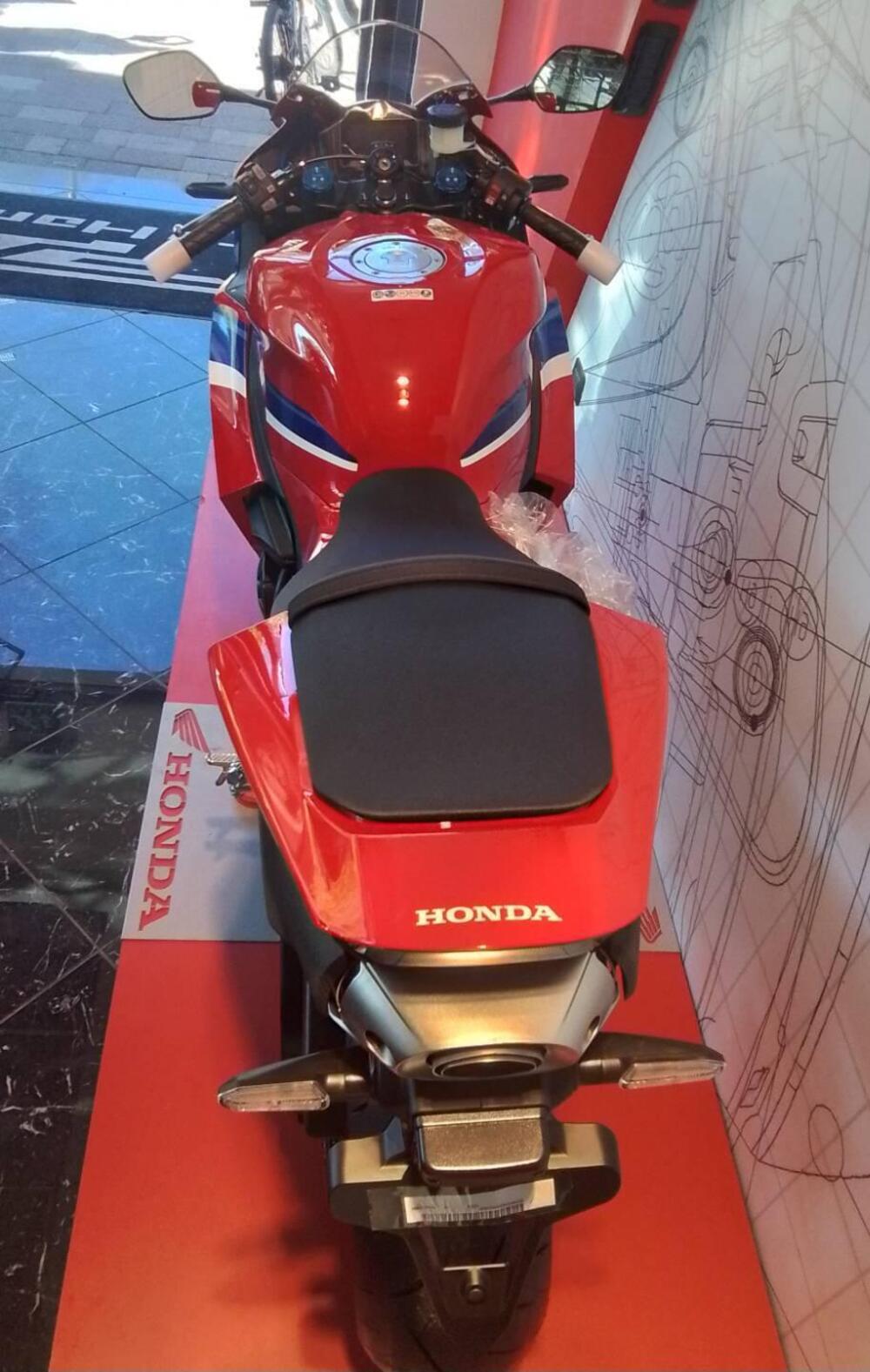 Honda CBR 600 RR (2024 - 26) (10)