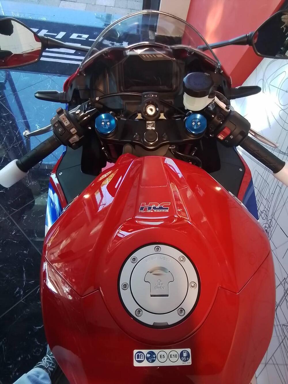 Honda CBR 600 RR (2024 - 26) (15)