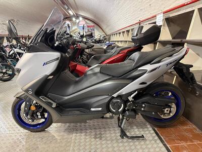 Yamaha T-Max 560 (2022 - 24) usata