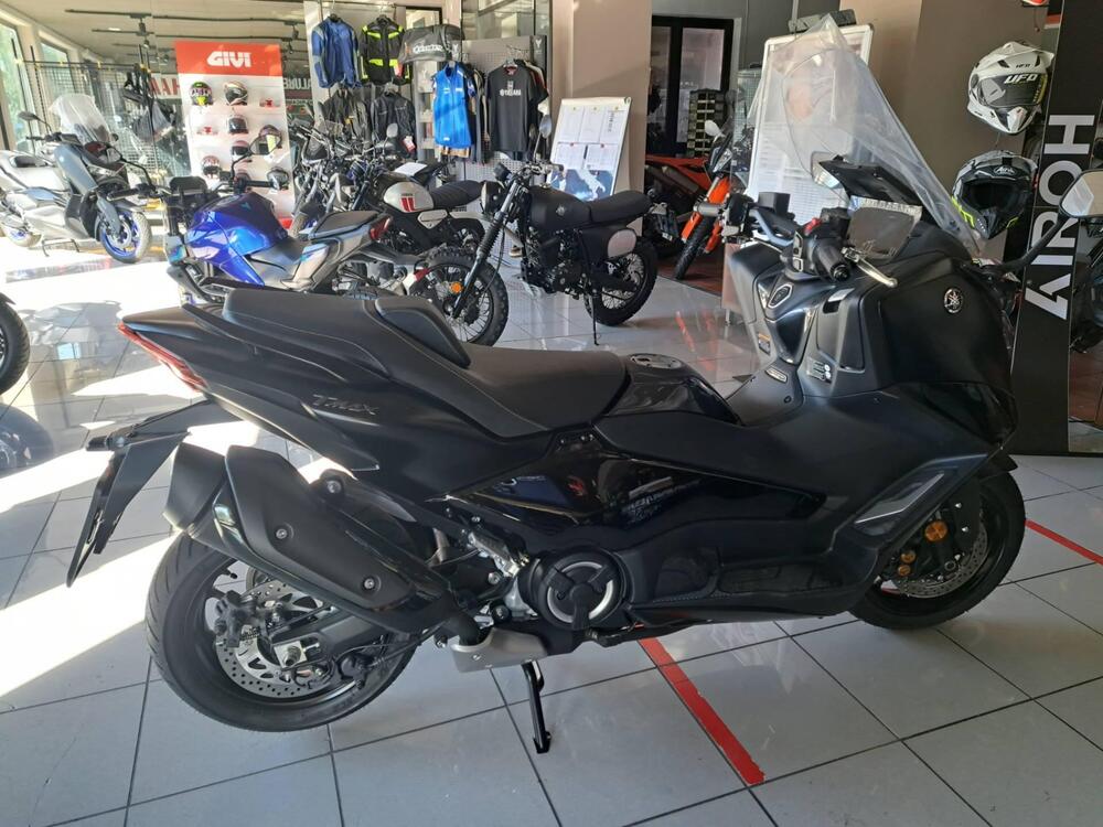 Yamaha T-Max 560 Tech Max (2022 - 24) (2)