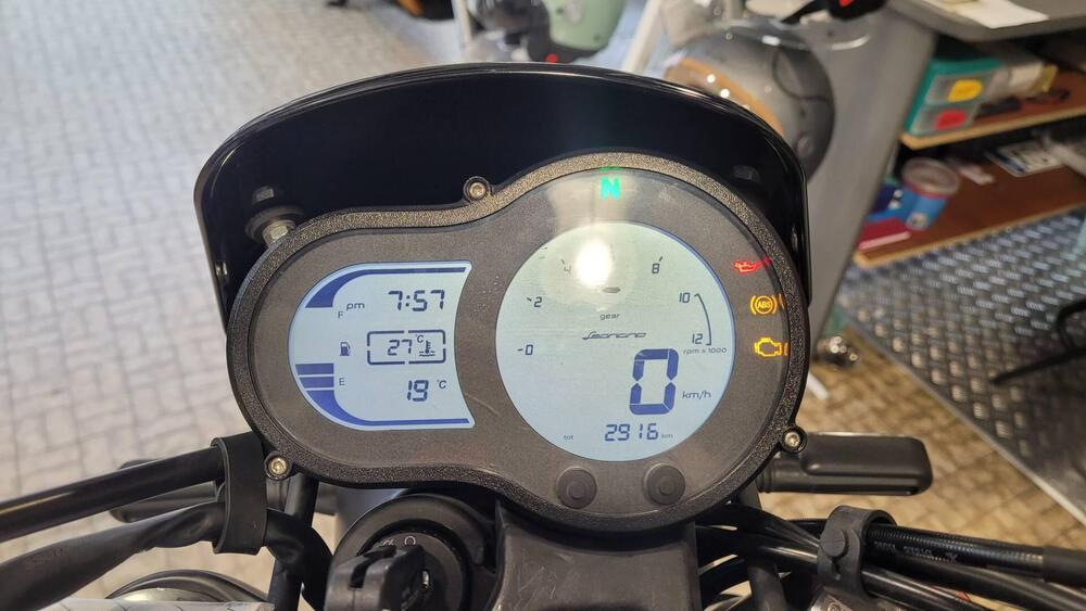 Benelli Leoncino 500 Trail (2021 - 26) (5)