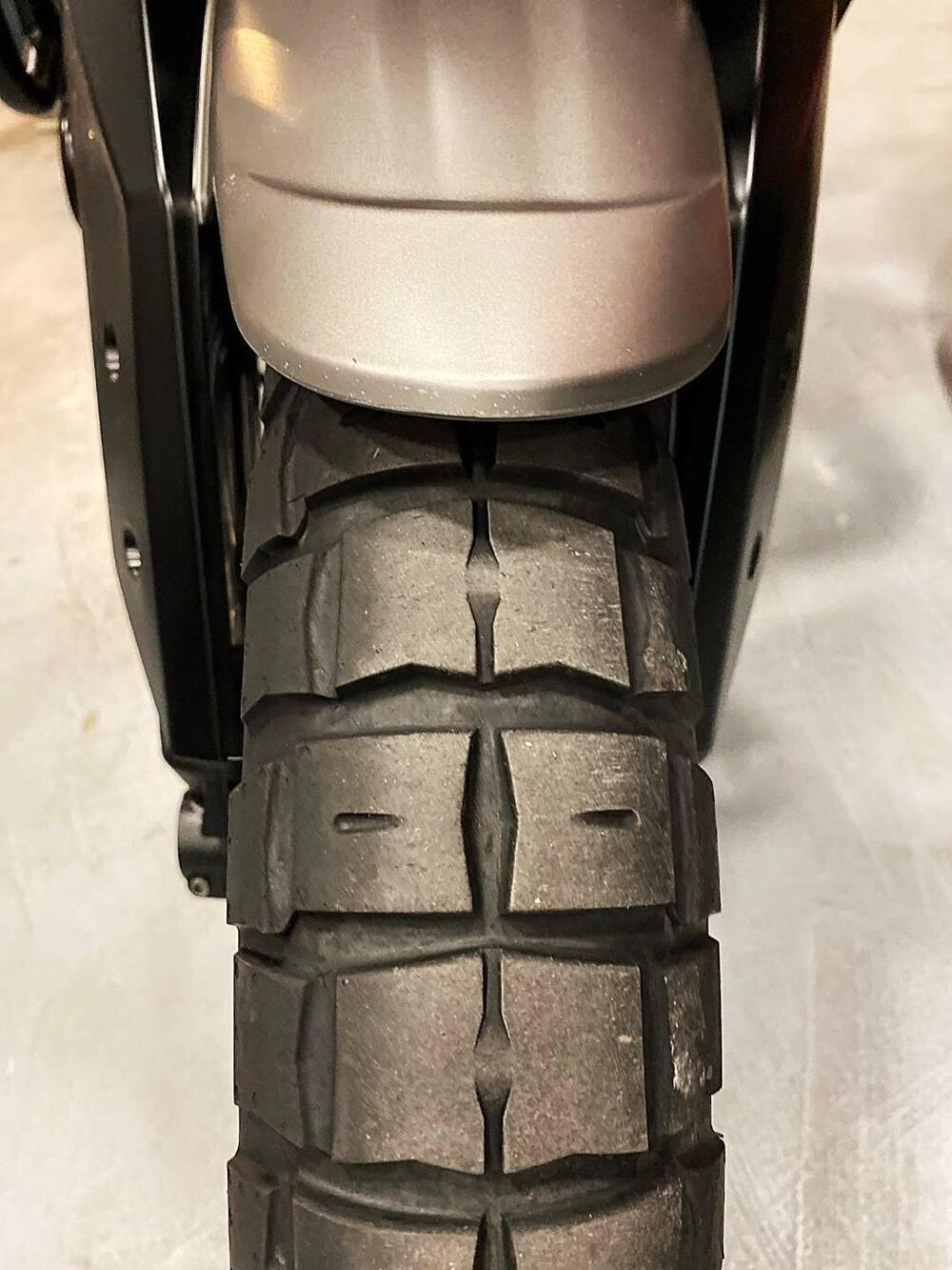 Moto Morini X-Cape 650 (2021 - 26) (9)