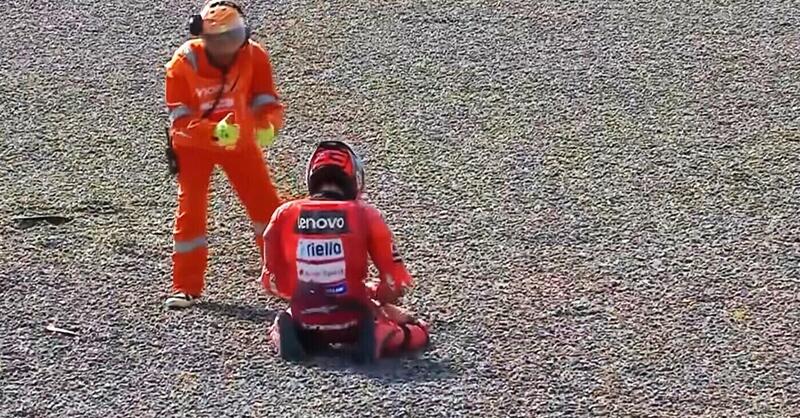 Marc M&aacute;rquez operato con successo alla scapola destra: si allungano i tempi di recupero?