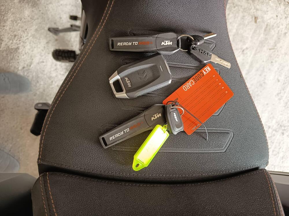 KTM 1290 Super Adventure S (2021) (6)