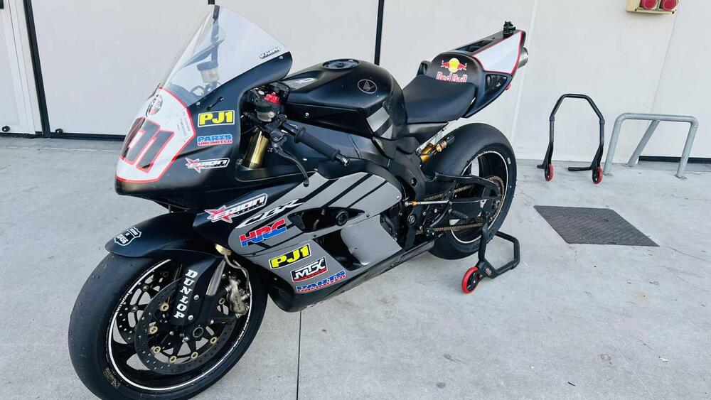 Honda CBR 1000 RR Fireblade (2004 - 05) (2)