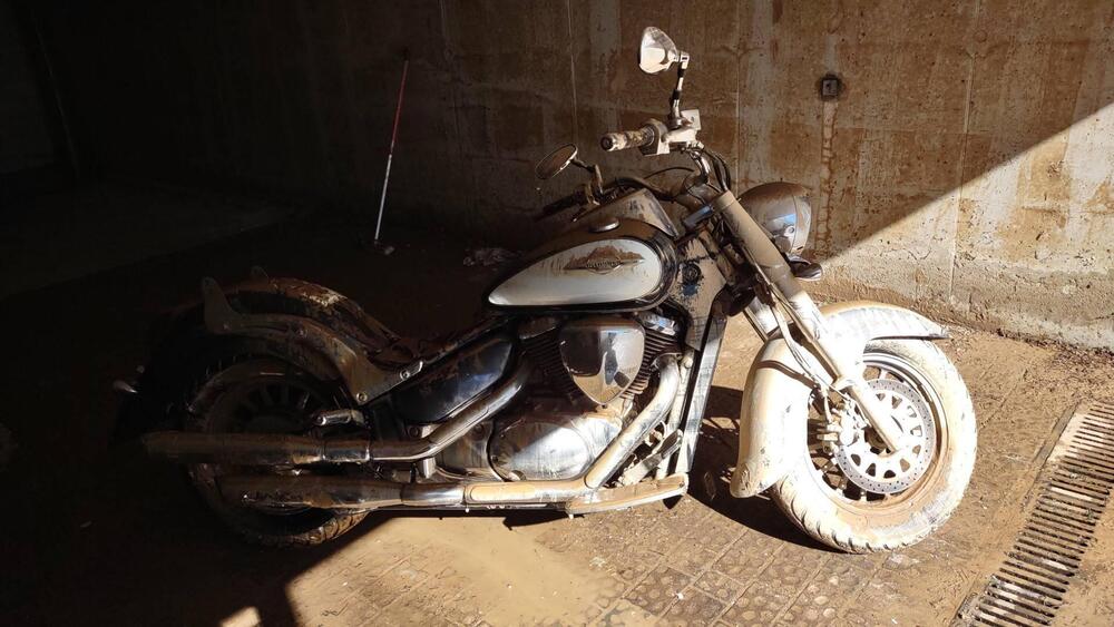 Suzuki Intruder 800 C (2009 - 14) (2)