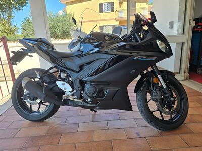 Yamaha YZF R3 (2021 - 24) usata