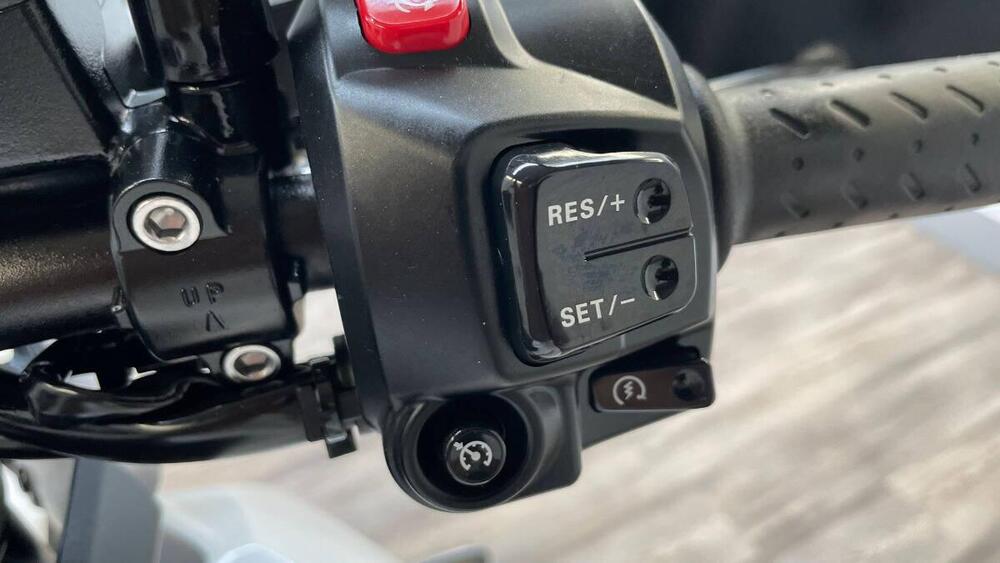 Triumph Tiger 800 XRx (2015 - 17) (7)