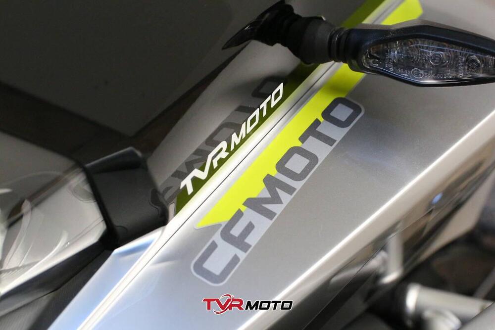 CFMOTO 800MT Touring (2022 - 26) (14)