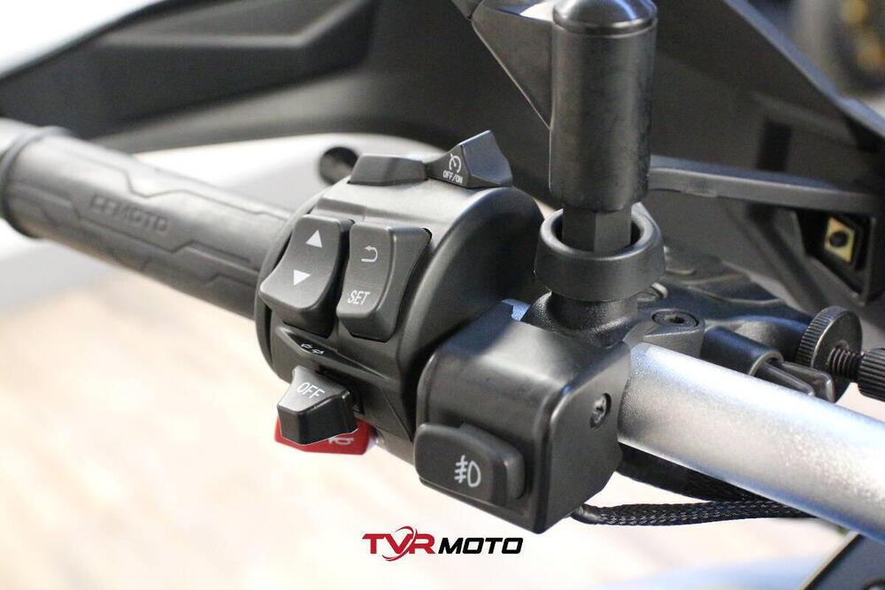 CFMOTO 800MT Touring (2022 - 26) (19)