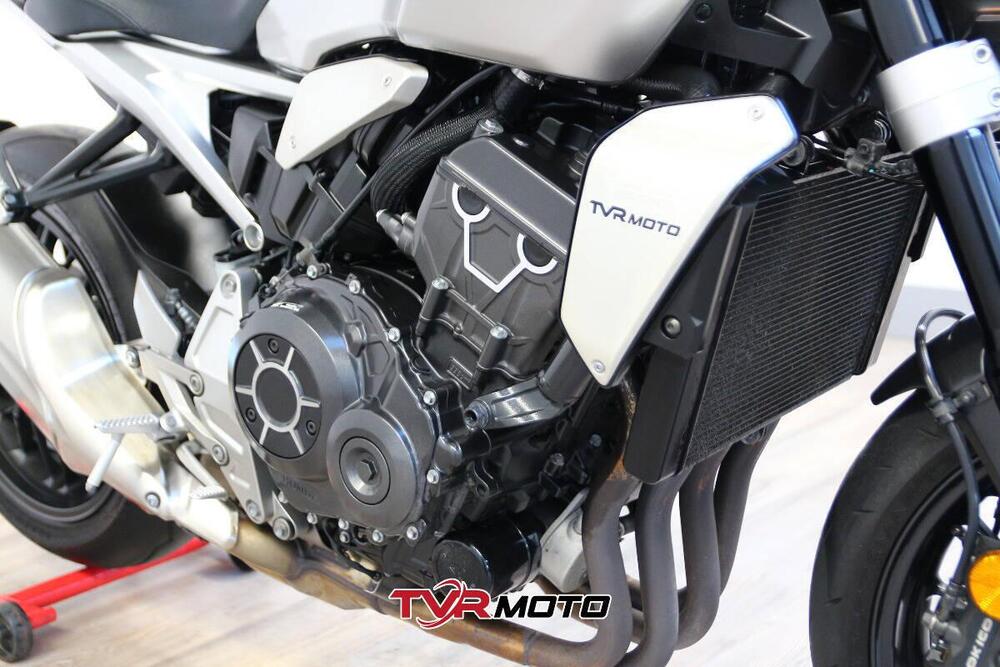 Honda CB 1000 R (2021 - 25) (14)
