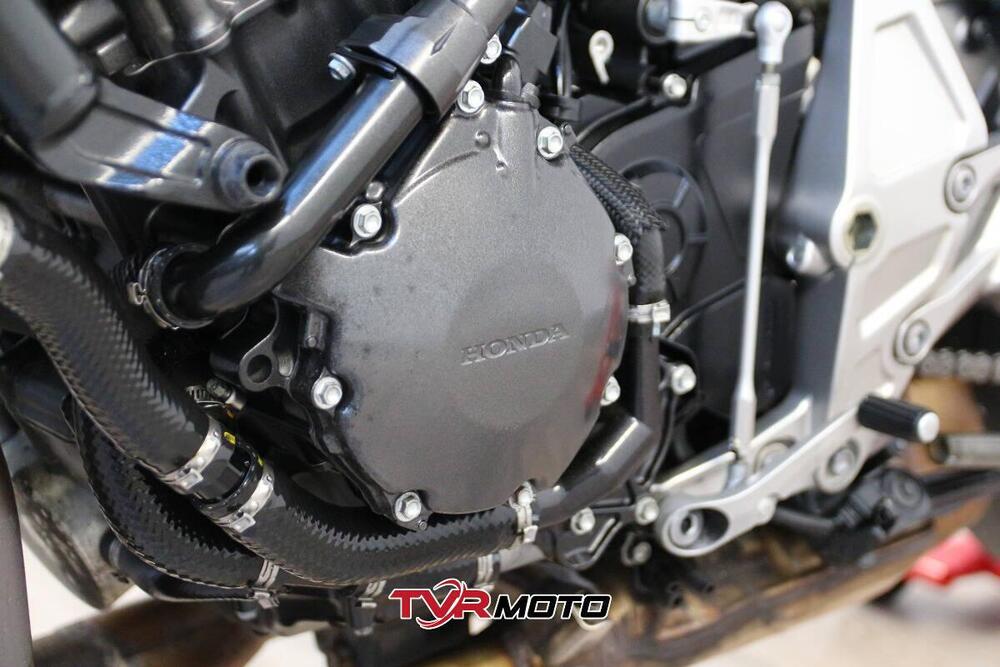 Honda CB 1000 R (2021 - 25) (8)