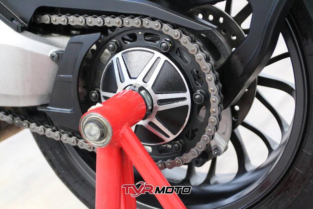 Honda CB 1000 R (2021 - 25) (9)