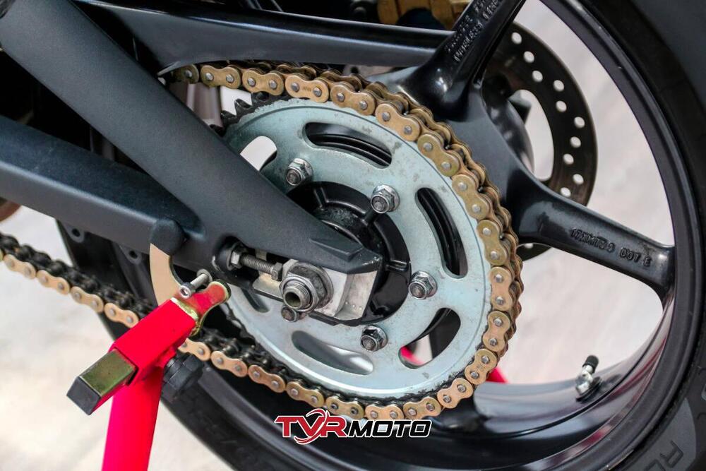 Triumph Street Triple (2007 - 12) (9)