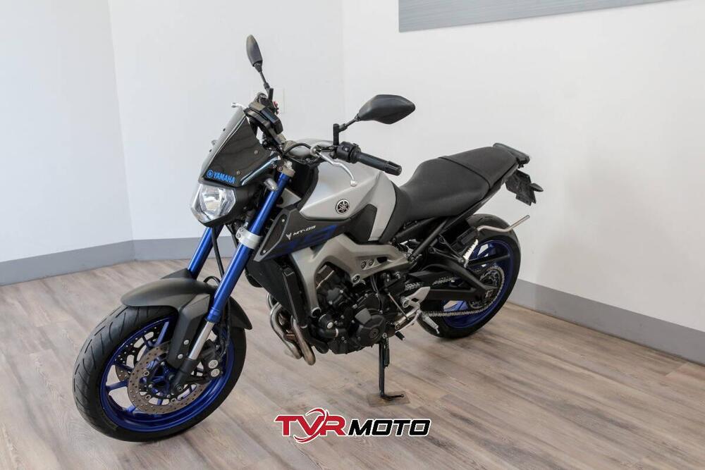 Yamaha MT-09 (2013 - 15) (4)