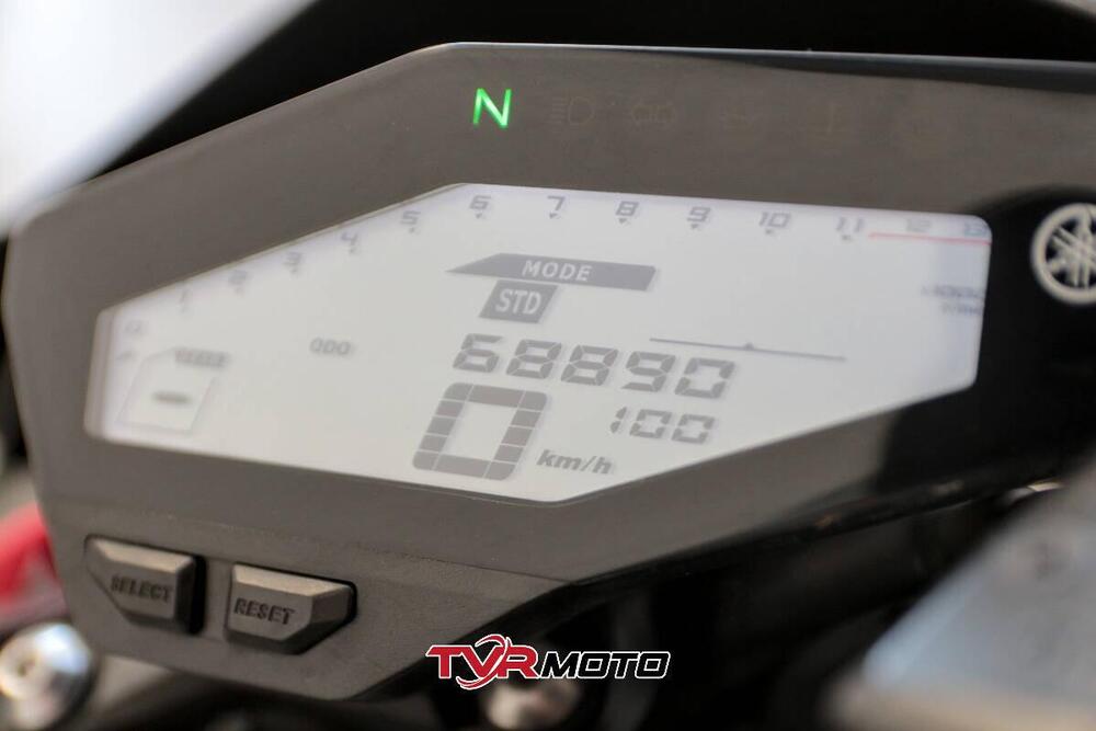 Yamaha MT-09 (2013 - 15) (12)