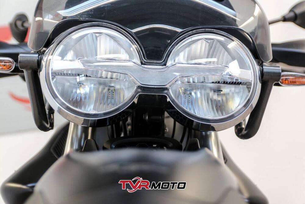 Moto Guzzi V85 TT (2024 - 26) (9)