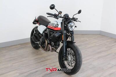 Ducati Scrambler 800 Urban Motard (2022) usata