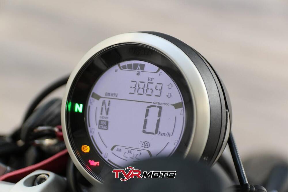 Ducati Scrambler 800 Urban Motard (2022) (19)