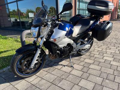 Suzuki GSR 600 (2006 - 11) usata