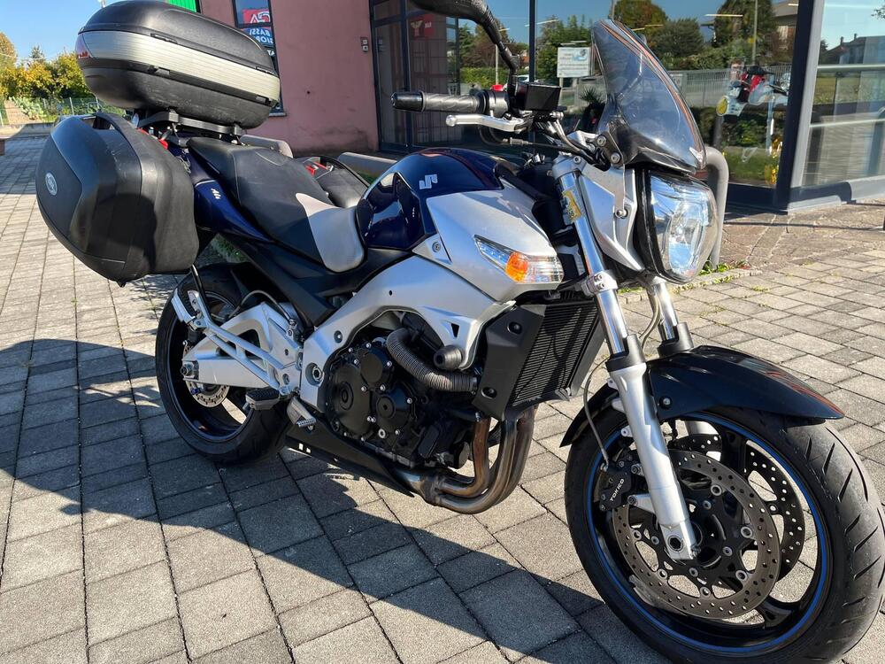 Suzuki GSR 600 (2006 - 11) (4)