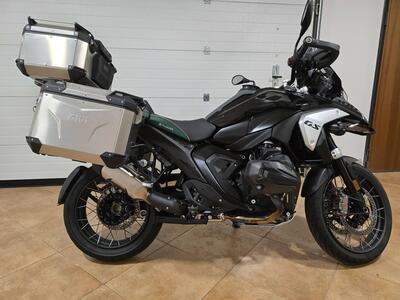 Bmw R 1300 GS Triple Black (2023 - 25) usata
