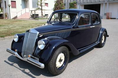 Lancia Aprilia berlina d&#039;epoca del 1938 a Viadana
