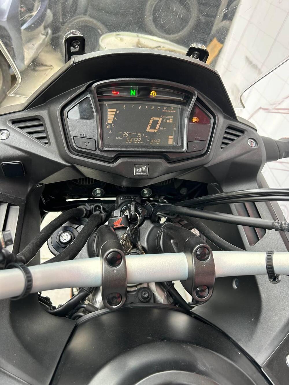 Honda Crossrunner ABS (2015 - 16) (3)