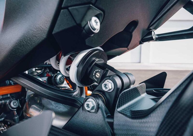 KTM 990 RC R 990 RC R (2026) (24)